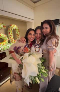 Shabana Azmi ने गर्ल गैंग के साथ सेलिब्रेट किया बर्थडे, विद्या बालन से उर्मिला मातोंडकर तक ये हसीनाएं हुईं शामिल