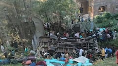 કાશ્મીરના બડગામમાં BSF જવાનોથી ભરેલી બસ ખીણમાં પડી, ત્રણ શહીદ, કેટલાકની સ્થિતિ ગંભીર