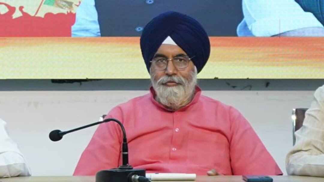 MCD BJP leader Raja Iqbal Singh allegations On mayor Shelly Oberoi Karol Bagh Building Collapsed Delhi News: एमसीडी नेता प्रतिपक्ष ने मेयर पर लगाए गंभीर आरोप, मृतकों के परिजनों के लिए की मुआवजे की मांग 