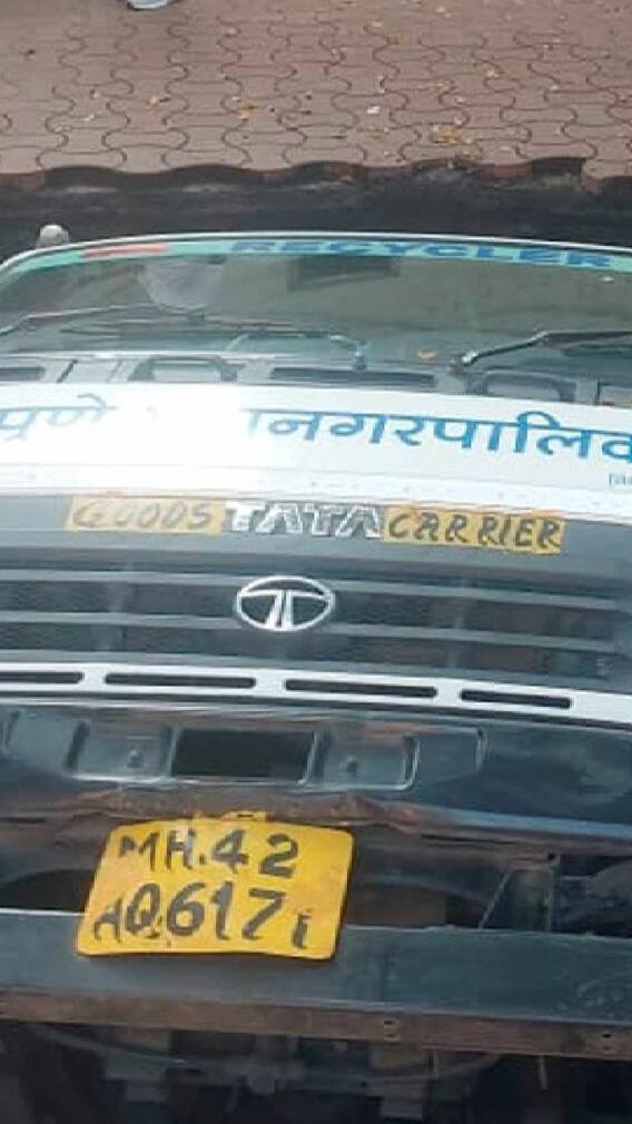 पुण्यातील रस्त्यांना 'विकास' सोसवेना !