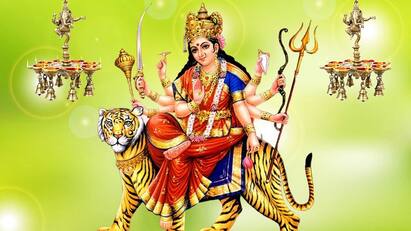 Navratri celebration spiritual history Know full deatails - TNN Navratri: நவராத்திரி கொண்டாடப்படுவதன் பின்னணி ஆன்மீக வரலாறு என்ன தெரியுங்களா?