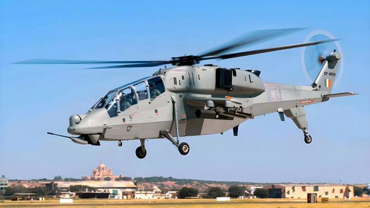 नाइजीरिया जो अपनी सेना को उग्रवाद और आतंकवाद से निपटने के लिए आधुनिक बना रहा है. भारत के LCH प्रचंड को अपने सैनिक बेड़े में शामिल करने के लिए अंतिम चरण में पहुंच चुका है. इससे यह साफ होता है कि प्रचंड की युद्ध क्षमता और प्रदर्शन ने नाइजीरिया को प्रभावित किया है. नाइजीरिया के लिए प्रचंड अब सिर्फ एक हेलीकॉप्टर नहीं बल्कि एक ताकतवर हथियार साबित हो सकता है, जो देश को उग्रवाद और आतंकवाद से निपटने में मदद करेगा.