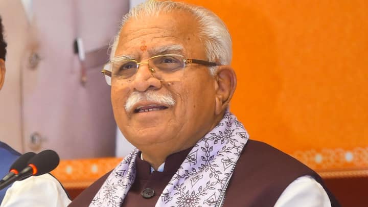 Haryana Election 2024: हरियाणा विधानसभा चुनाव से पहले हरियाणा के पूर्व मुख्यमंत्री और केंद्रीय मंत्री मनोहर लाल ने कांग्रेस नेता कुमारी सेलजा को भाजपा में आने का ऑफर दिया है.