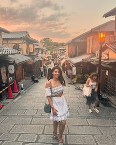 Mehreen Pirzada: జపాన్ లో మెహరీన్ - చిట్టి పొట్టి డ్రెస్సుల్లో అదిరిపోయిన హనీ!