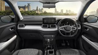 वाह जी वाह! इन इलेक्ट्रिक कारों पर मिल रही 15 लाख रुपये तक की छूट, यहां जानें ऑफर