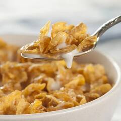 ਉਮਰ, ਭਾਰ ਤੇ ਕੱਦ ਦੇ ਹਿਸਾਬ ਨਾਲ ਤੁਹਾਨੂੰ ਹਰ ਰੋਜ਼ਾਨਾ ਕਿੰਨਾ ਖਾਣਾ ਚਾਹੀਦਾ ਹੈ?