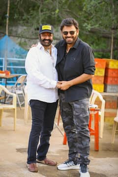 Sankranti Ki Vasthunnam Movie: 'సంక్రాంతికి వస్తున్నాం' సెట్స్‌లో బాలయ్య... వెంకీతో నవ్వుల్ పువ్వుల్ చూశారా?