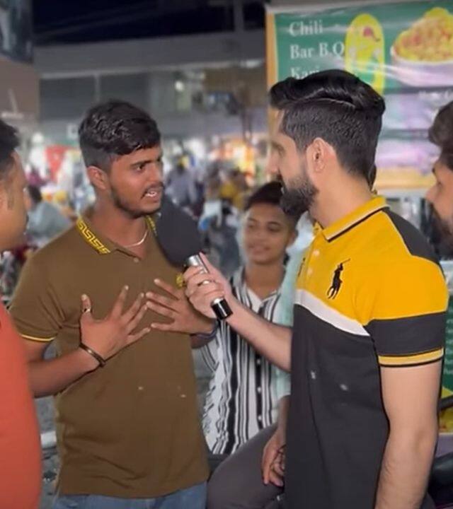 इस सवाल पर एक पाकिस्तानी ने जवाब दिया कि ऐसी चीजें पहली बार हमारे मुल्क से नहीं हो रही, इससे पहले भी कई बार हो चुकी हैं. उसने कहा कि पाकिस्तान की आवाम भी इस बात को कबूल करेगी कि हमारे देश में कई सारे लोग ऐसे हैं जो पाकिस्तान को डीग्रेड करने की कोशिश करते हैं.