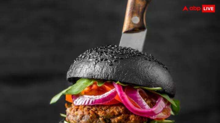 वेल्स के रहने वाले एक शख्स की जान एक बर्गर बड़ी आसानी से ले चला. जी हां, हत्यारे बर्गर ने शख्स को बुरी तरह से घायल करके उसे इस दुनिया ए फानी से आजाद कर दिया. बैरी ग्रिफिथ्स नाम का यह शख्स बर्गर का शौकीन था और इसकी उम्र 57 साल थी.