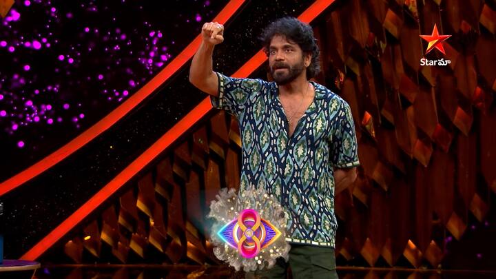 బిగ్బాస్ సీజన్ 8లో సండే ఫన్డే టాస్క్ల్లో భాగంగా ఉదయం సెట్ ఆర్ కట్ ప్రోమో రిలీజ్ చేశారు. తాజాగా గెస్ ద సౌండ్ ఛాలెంజ్ను నాగార్జున కంటెస్టెంట్లకు ఇచ్చారు. (Images Source : Star Maa)