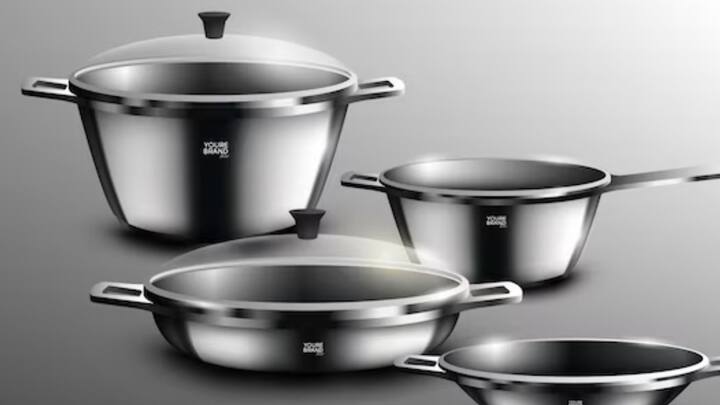 স্টেনলেস স্টিলের বাসন দীর্ঘ সময় টেকে। জংও পড়ে না। তাই গৃহস্থের ঘরে স্টেনলেস বাসনের আধিক্য বেশি।