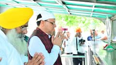 CM धामी ने गुरुद्वारा नानकमत्ता साहिब पहुंचकर टेका मत्था, गुरु तेग बहादुर को किया याद