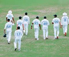 वडिलांना पोराचं कौतुक, रोहित-विराटची मिठी; बांगलादेशविरुद्धच्या विजयानंतर सगळेच भावूक, Photo