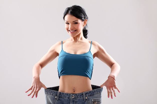 If you want to lose weight, first reduce your calories. The 30-30-30 formula also focuses on this. According to this rule, if you reduce your daily calorie intake by 30 percent, it can greatly help in reducing weight.