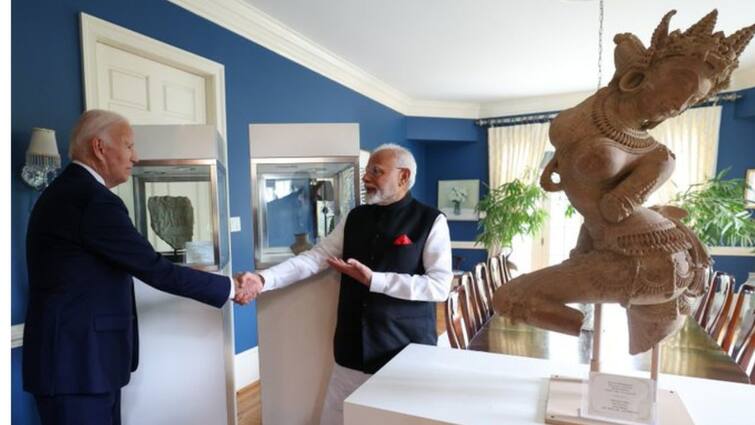 pm modi in usa america returns 297 antiquities to india PM Modi In US: இந்தியாவில் இருந்து திருடப்பட்ட 297 பொருட்களை திருப்பி கொடுத்த அமெரிக்கா - தாயகம் கொண்டு வரும் பிரதமர் மோடி