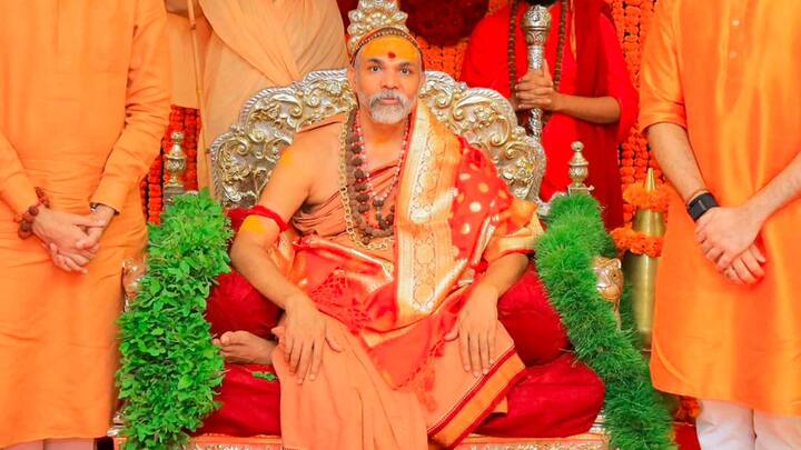 Shankaracharya On Tirupati Laddu: तिरुपति लडडू के मामले को लेकर शंकराचार्य अविमुक्तेश्वरानंद ने भी बड़ा बयान दे दिया है. उन्होंने कहा है कि सरकारें ऐसी चीजों को बढ़ावा देती है.