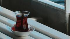 Herbal Tea: কাজের চাপে বাড়ছে 'স্ট্রেস', সমস্যা কাটাতে চুমুক দিন চায়ের কাপে