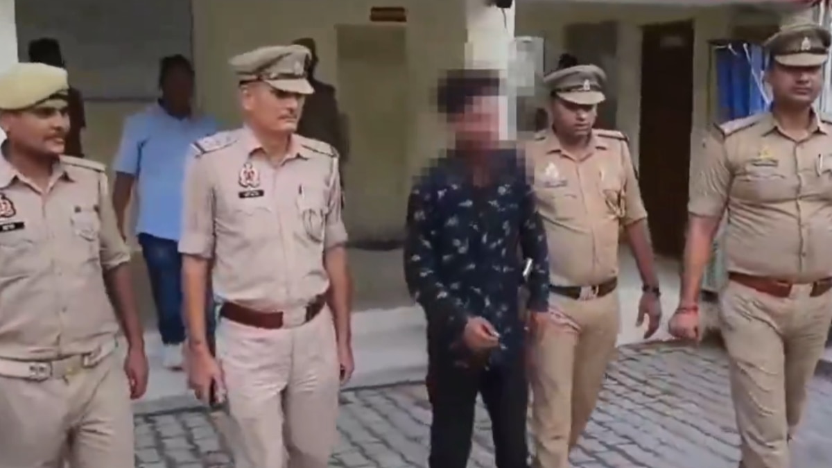 साइकिल से जा रहे बुजुर्ग पर किया था स्प्रे, अब पुलिस ने ‘रीलबाज’ युवक की निकाली हेकड़ी