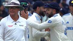 वडिलांना पोराचं कौतुक, रोहित-विराटची मिठी; बांगलादेशविरुद्धच्या विजयानंतर सगळेच भावूक, Photo