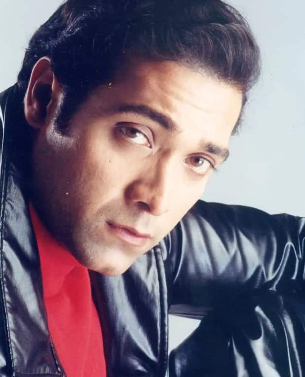 रिपोर्ट्स के मुताबिक उस हादसे में तीन लोगों की मौत हो गई थी. एक अदालती मामले का पालन किया गया जहां पुरू पर नशे में गाड़ी चलाने का आरोप लगाया गया था. हालांकि, बाद में मिड-डे की एक रिपोर्ट के अनुसार, दोनों पक्षों के बीच अदालत के बाहर समझौता हो गया था और मामला भी रफा-दफा हो गया था.