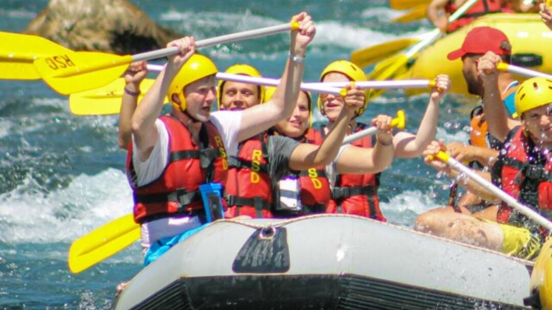 Rishikesh News River rafting starts once again for tourists from 23rd September ann Rishikesh News: पर्यटकों का खत्म हुआ इंतजार, रिवर राफ्टिंग का संचालन आज से शुरू, बाढ़ की वजह से हुआ था बंद