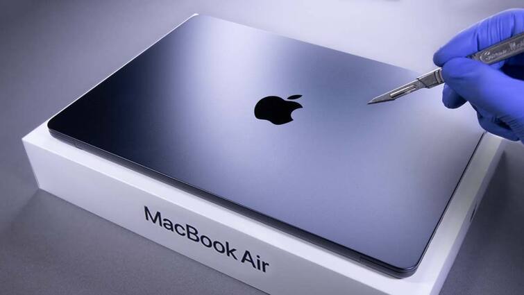 Apple लवर्स के लिए खुशखबरी! 65000 से कम में मिलेगा MacBook Air M2, यहां मिलेगी बेस्ट डील