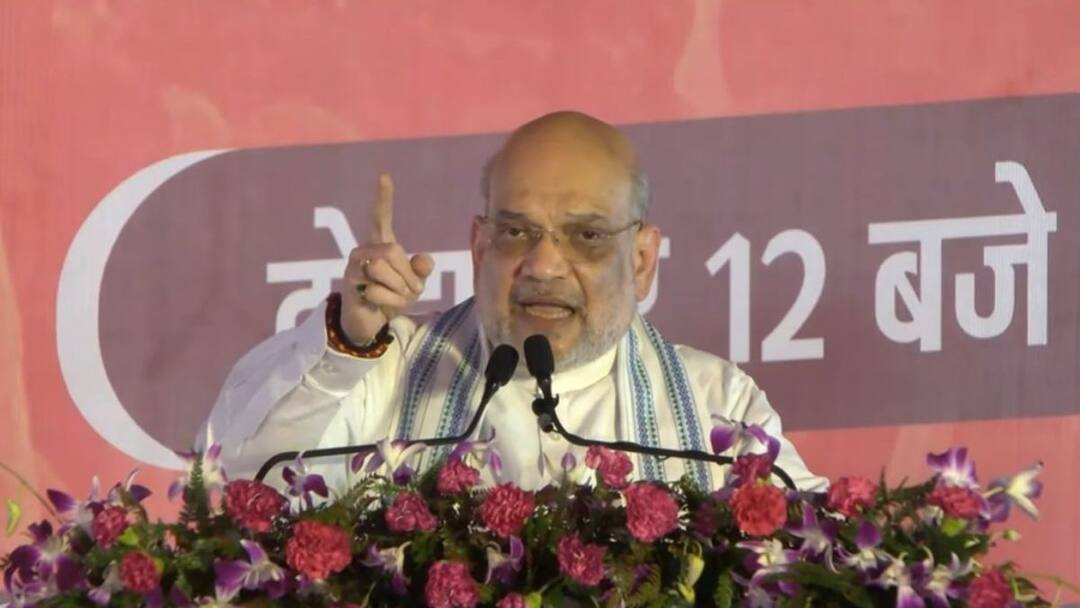 Haryana Election 2024: 'बड़े और छोटे हुड्डा में लड़ाई चल रही', कांग्रेस पर अमित शाह का तंज, कुमारी सैलजा पर भी कही ये बड़ी बात Haryana vidhansabha election Amit shah attack on congress over kumari shailja Bhupendra hooda Deepender Singh Haryana Election 2024: 'बड़े और छोटे हुड्डा में लड़ाई चल रही', कांग्रेस पर अमित शाह का तंज, कुमारी सैलजा पर भी कही ये बड़ी बात