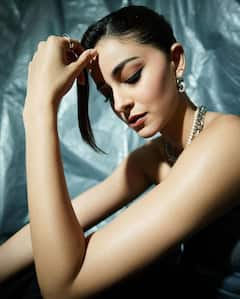 Ananya Panday: એક્ટ્રેસ અનન્યા પાંડેએ બ્લેક લૂકમાં આપ્યા શાનદાર પોઝ, જુઓ તસવીરો