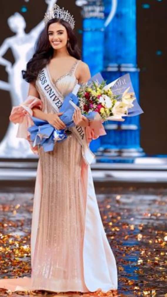 कौन हैं मिस यूनिवर्स इंडिया का खिताब जीतने वाली रिया सिंघा, कहां की रहने वाली हैं?
