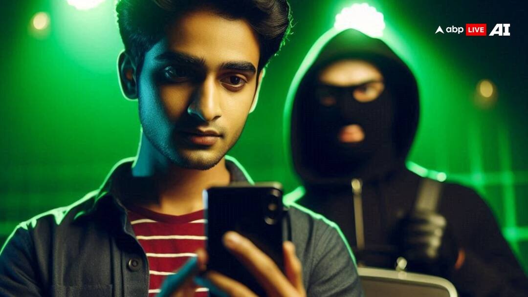 Selfie Cyber scam how to protect from bank fraud security tips follow these steps एक Selfie बैंक अकाउंट करा देगी खाली! साइबर हैकर्स की साजिश को ऐसे पहचानें