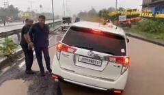 ਮੋਦੀ ਹੈ ਤੋਂ ਮੁਮਕਿਨ ਹੈ...! ਮੀਂਹ ਨਾਲ ਪਏ ਟੋਇਆ ਵਿੱਚ ਫਸ ਕੇ ਟੇਢੀ ਹੋਈ ਕੇਂਦਰੀ ਮੰਤਰੀ ਸ਼ਿਵਰਾਜ ਚੌਹਾਨ ਦੀ ਕਾਰ, ਦੇਖੋ ਵੀਡੀਓ