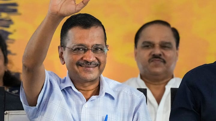 हरियाणा के ऐसे 9 जिले है जहां पर AAP कांग्रेस को टक्कर दे सकती है. इन नौ जिलों में 34 विधानसभा क्षेत्र आते हैं. यह जिले दिल्ली और पंजाब की सीमा से सटे हैं. सोनीपत और गुरुग्राम दिल्ली की ओर हैं, जबकि अंबाला, पंचकूला, जींद, कुरुक्षेत्र, फतेहाबाद, कैथल और सिरसा पंजाब की सीमा पर लगते हैं. यह सात ऐसे जिले हैं, जहां पर सिखों की दूसरी सबसे बड़ी आबादी है.