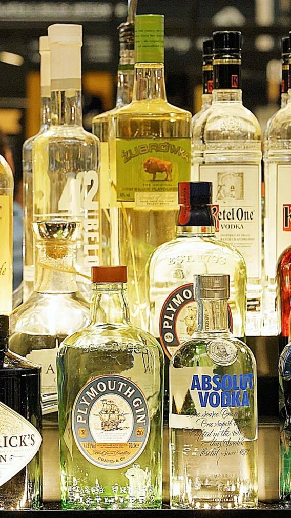 क्या रखे-रखे खराब हो जाती है अंग्रेजी शराब?