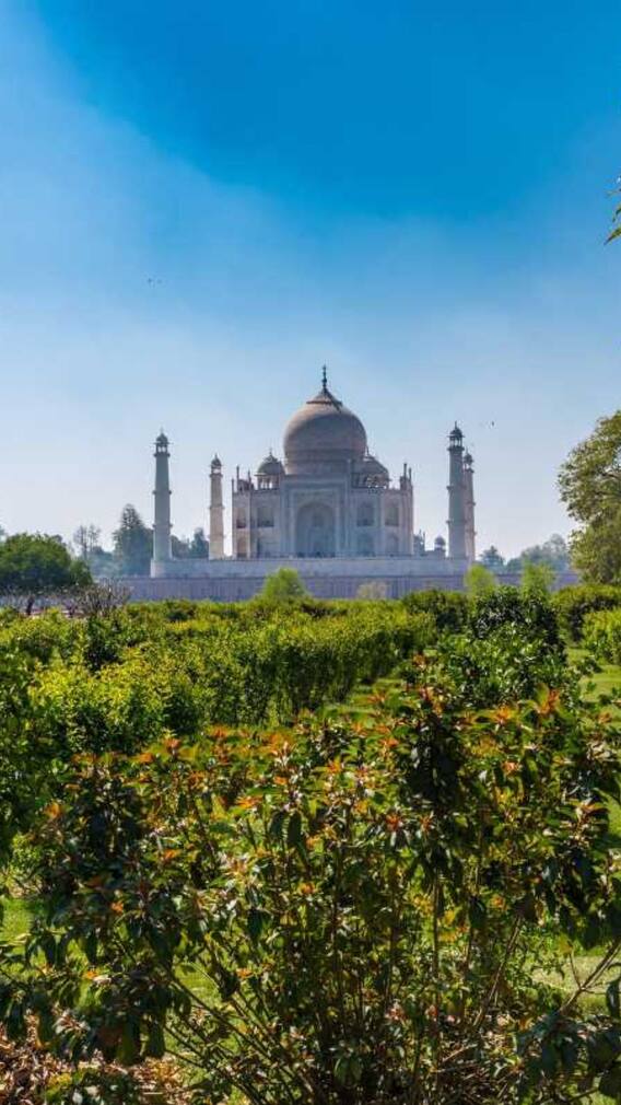 आगरा में ताजमहल के पास घूमने के लिए हैं ये बेहतरीन जगहें