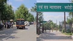 पत्रकारों पर गुस्सा दिखा रही पुलिस, सपा विधायक की पेशी के दौरान कोर्ट के बाहर ही रोका