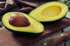 હૃદયના સ્વાસ્થ્ય માટે ખૂબ જ ફાયદાકારક એવોકાડો, આંખને પણ આપે છે ફાયદા