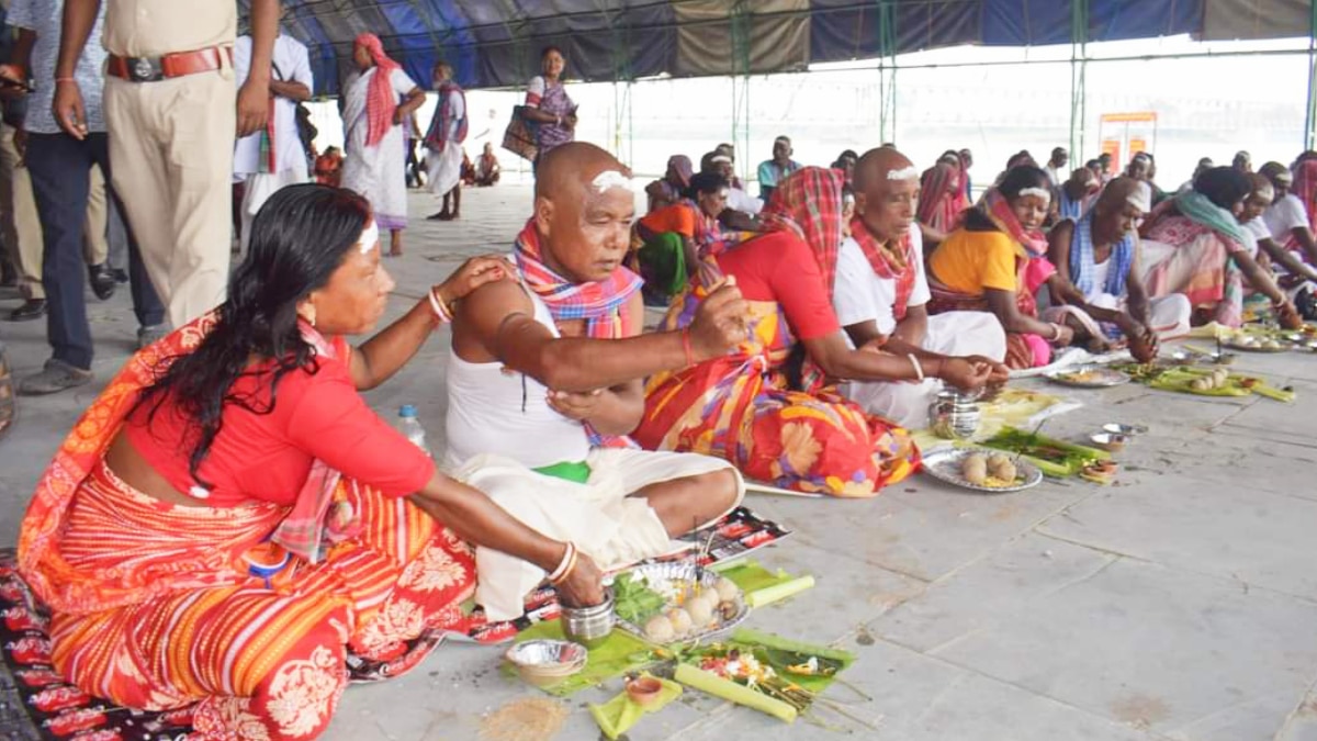 Pitru Paksha 2024: गया जाकर भी रिश्तेदारों के यहां नहीं रुकते पिंडदानी, सीधे लौटते हैं घर, क्या है कारण?