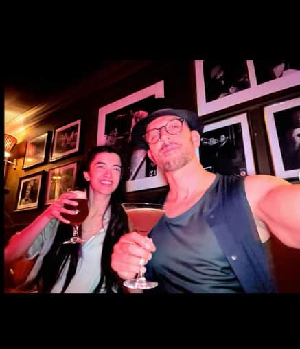 बता दें कि ऋतिक से पहले सबा नसीरुद्दीन शाह के बेटे और एक्टर इमाद शाह को डेट कर चुकी हैं. दोनों का रिश्ता साल 2013 से लेकर साल 2020 तक चला था.