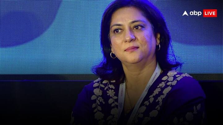 प्रिया दत्त बांद्रा पश्चिम क्षेत्र की पूर्व सांसद रह चुकी है और माना जाता है कि इस सीट पर उनका अच्छा खासा प्रभाव है. बीते कुछ महीनों पहले हुए लोकसभा चुनाव में कांग्रेस नेता वर्षा गायकवाड़ ने इस सीट से जीत दर्ज की थी. गायकवाड़ को 69 हजार से भी ज्यादा वोट मिले थे. यही कारण है कि इस क्षेत्र में कांग्रेस को जीत मिलने की संभावनाएं और भी ज्यादा बढ़ गई है.