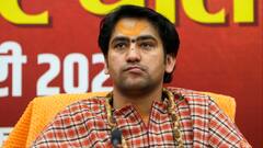 ‘... नहीं तो हिन्दुओं को देश से भागना पड़ेगा,’ तिरुपति लड्डू विवाद पर पंडित धीरेंद्र शास्त्री ने की फांसी की मांग