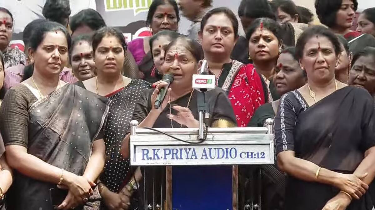 “ஸ்டாலின் எங்கே போனாரு” - அதிமுக மகளிர் அணி