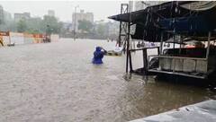 Rain: ભારે ઉકળાટ બાદ અમદાવાદ અને સુરતમાં છવાયો વરસાદી માહોલ, ડાયમંડનગરીમાં અનેક વિસ્તારોમાં ભરાયા પાણી