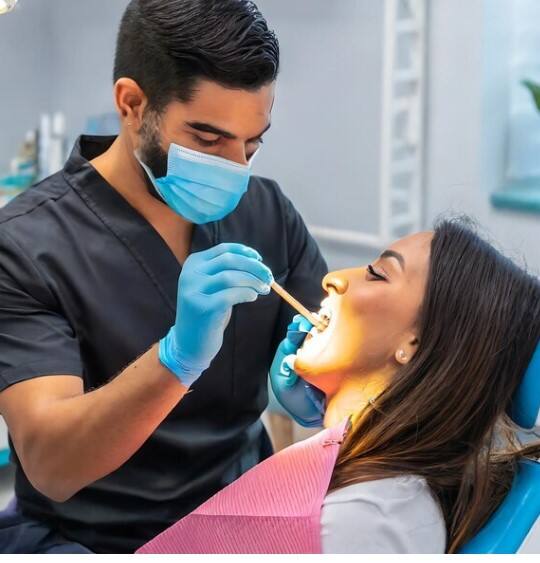 ਇਹ ਕਿਹਾ ਜਾਂਦਾ ਹੈ ਕਿ ਰੂਟ ਕੈਨਾਲ ਇਲਾਜ ਦਿਲ ਦੇ ਦੌਰੇ ਜਾਂ ਦਿਲ ਦੀਆਂ ਹੋਰ ਸਮੱਸਿਆਵਾਂ ਨਾਲ ਜੁੜਿਆ ਹੋ ਸਕਦਾ ਹੈ। ਇਹ ਖਾਸ ਤੌਰ 'ਤੇ ਉਨ੍ਹਾਂ ਲੋਕਾਂ ਲਈ ਸੱਚ ਹੈ ਜਿਨ੍ਹਾਂ ਨੂੰ ਦਿਲ ਦੀ ਬਿਮਾਰੀ ਦਾ ਕੋਈ ਹਿਸਟਰੀ ਨਹੀਂ ਹੈ।