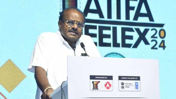 कुमारस्वामी निखिल को मैदान में उतरना चाहते हैं, लेकिन निखिल के रिकॉर्ड को देखते हुए जेडीएस थिंक टैंक का मानना है कि उनको मैदान में न उतारा जाए. निखिल 2023 में रामनगर विधानसभा सीट और 2019 में मांड्या लोकसभा सीट से हार गए थे. वहीं चन्नापटना सीट को लेकर जेडीएस के MLC के टिप्पेस्वामी का कहना है कि चन्नापटना जेडीएस की सीट है इसलिए एनडीए के उम्मीदवार को जेडीएस के चुनाव चिन्ह पर ही चुनाव लड़ना होगा.