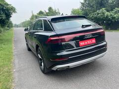 Audi Q8 facelift 2024: এক কোটি টাকার বেশি দাম, এবার এই লাক্সারি কারের ফেসলিফ্ট আনল অডি