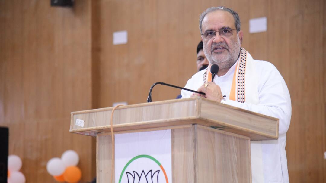 UP By Election 2024 Bhupendra Chaudhary Allegations on Rahul Gandhi Said weaken the country ANN 'राहुल गांधी देश को कमजोर...', यूपी बीजेपी चीफ भूपेंद्र चौधरी का गंभीर आरोप