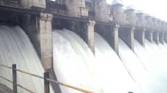 Jayakwadi dam : मोठी बातमी : जायकवाडी धरणाचे 18 दरवाजे उघडले, पहिल्यांदाच 56 हजार 592 क्यूसेकने पाण्याचा विसर्ग
