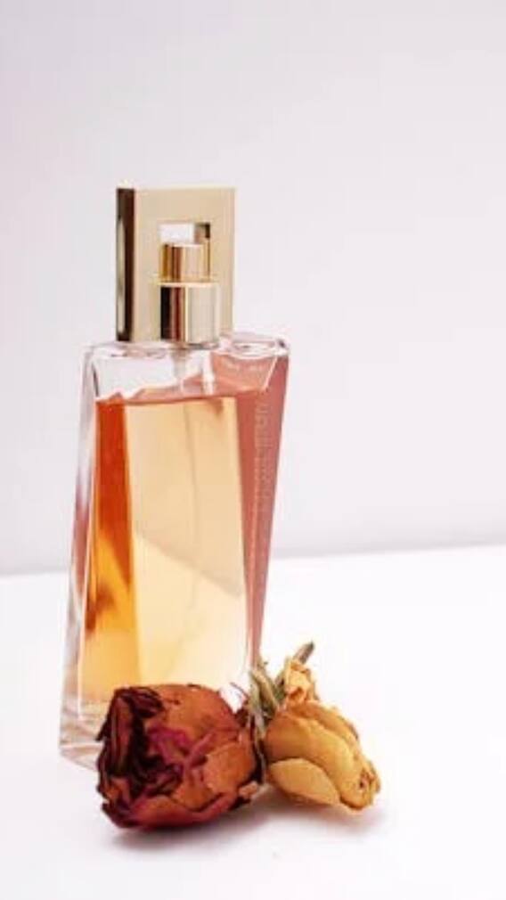 ਗਿਫਟ 'ਚ ਕਿਉਂ ਨਹੀਂ ਦੇਣਾ ਚਾਹੀਦਾ Perfume?