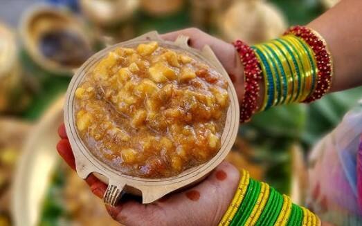 ਪੁਲਿਸ ਨੇ ਮੋਹਨ ਜੀ ਨੂੰ ਕੀਤਾ ਗ੍ਰਿਫਤਾਰ   ਤਿਰੂਚੀ ਦਿਹਾਤੀ ਪੁਲਿਸ ਨੇ ਕਿਹਾ ਕਿ ਹਿੰਦੂ ਧਾਰਮਿਕ ਅਤੇ ਚੈਰੀਟੇਬਲ ਐਂਡੋਮੈਂਟ ਵਿਭਾਗ ਦੁਆਰਾ ਪ੍ਰਸ਼ਾਸਿਤ ਸਮਾਇਆਪੁਰਮ ਵਿੱਚ ਅਰੁਲਮਿਗੂ ਮਰਿਅਮਨ ਮੰਦਿਰ ਦੇ ਮੈਨੇਜਰ ਕਵੀਰਾਸੂ ਨੇ ਸ਼ਿਕਾਇਤ ਦਰਜ ਕਰਵਾਈ ਸੀ ਕਿ ਅਜਿਹੀਆਂ ਝੂਠੀਆਂ ਟਿੱਪਣੀਆਂ ਫਿਰਕੂ ਸਦਭਾਵਨਾ ਨੂੰ ਵਿਗਾੜ ਸਕਦੀਆਂ ਹਨ ਅਤੇ ਹਿੰਸਾ ਭੜਕਾ ਸਕਦੀਆਂ ਹਨ। ਪੁਲਿਸ ਦੀ ਇਕ ਟੀਮ ਨੇ ਮੋਹਨ ਨੂੰ ਚੇਨਈ ਸਥਿਤ ਉਸ ਦੇ ਘਰ ਤੋਂ ਗ੍ਰਿਫਤਾਰ ਕੀਤਾ ਅਤੇ ਸ਼ਾਮ ਨੂੰ ਤਿਰੁਚੀ ਦੀ ਜੁਡੀਸ਼ੀਅਲ ਮੈਜਿਸਟ੍ਰੇਟ ਅਦਾਲਤ III ਦੇ ਸਾਹਮਣੇ ਪੇਸ਼ ਕੀਤਾ। ਹਾਲਾਂਕਿ ਅਦਾਲਤ ਨੇ ਮੋਹਨ ਨੂੰ ਜ਼ਮਾਨਤ 'ਤੇ ਰਿਹਾਅ ਕਰ ਦਿੱਤਾ।