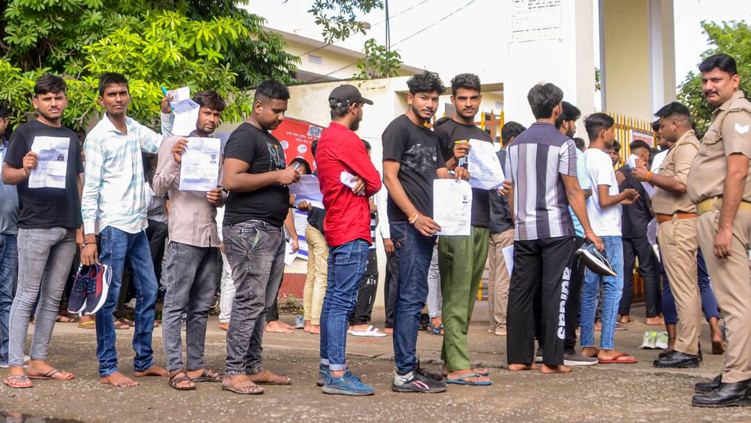 UP Police Result Date 2024: यूपी पुलिस कांस्टेबल रिजल्ट का इंतजार खत्म? जानें कब आएगा परिणाम UP Police Constable Result 2024 Latest Updates upprpb Expected Date 30 September UP Police Result Date 2024: यूपी पुलिस कांस्टेबल रिजल्ट का इंतजार खत्म? जानें कब आएगा परिणाम